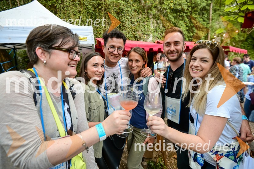 Vinska pot v rovih pod starim Kranjem, petek