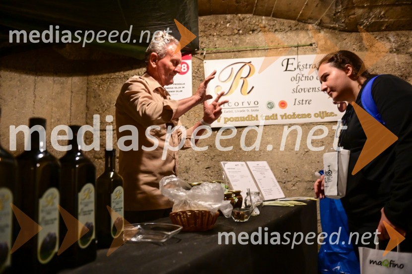 Vinska pot v rovih pod starim Kranjem, petek
