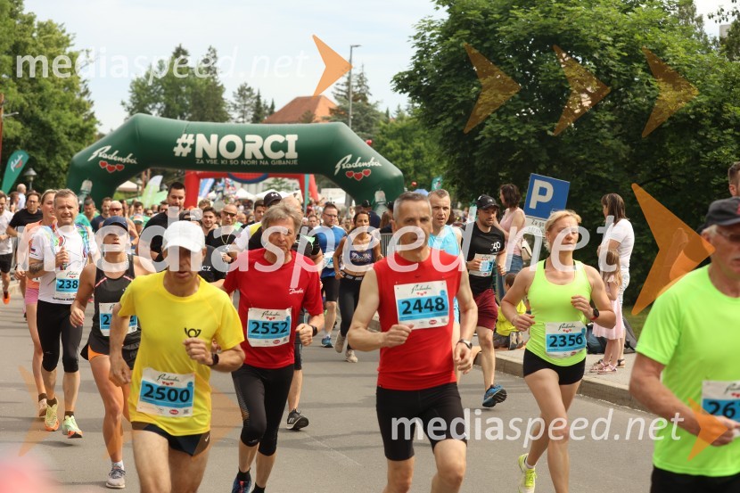  Milan Roškar;  Vlado Pavčič;  Bernard Zver;  Renata Vetrih40. Maraton treh src