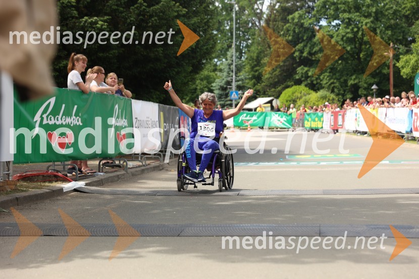  Štefka Vegan, maratonka40. Maraton treh src