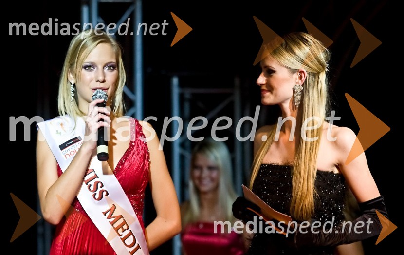 Maja Jamnik, superfinalistka izbora za Miss Casino Kongo 2009 in Jerneja Podbevšek Zhembrowskyy, voditeljica prireditveMiss Casino Kongo 2009