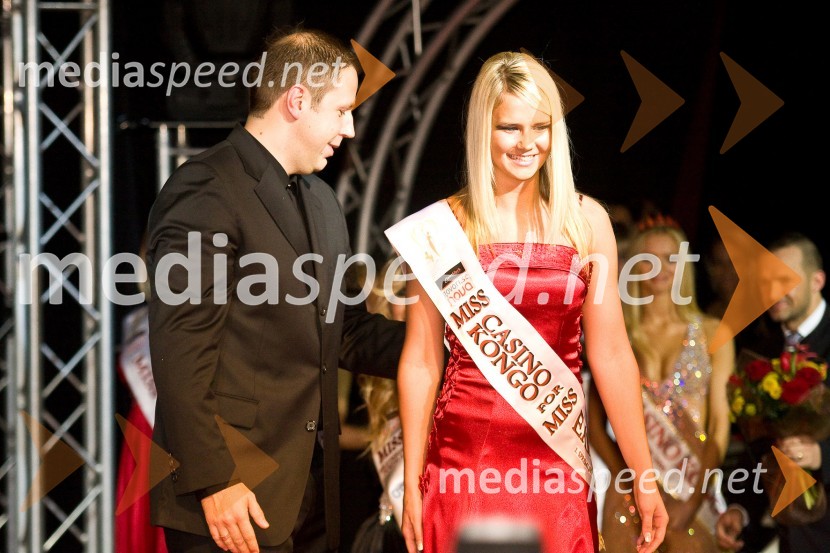 Damjan Musič, direktor Kongo Hotel in Casino d.o.o. in Katja Lekan, 1. spremljevalka Miss Casino Kongo 2009Miss Casino Kongo 2009
