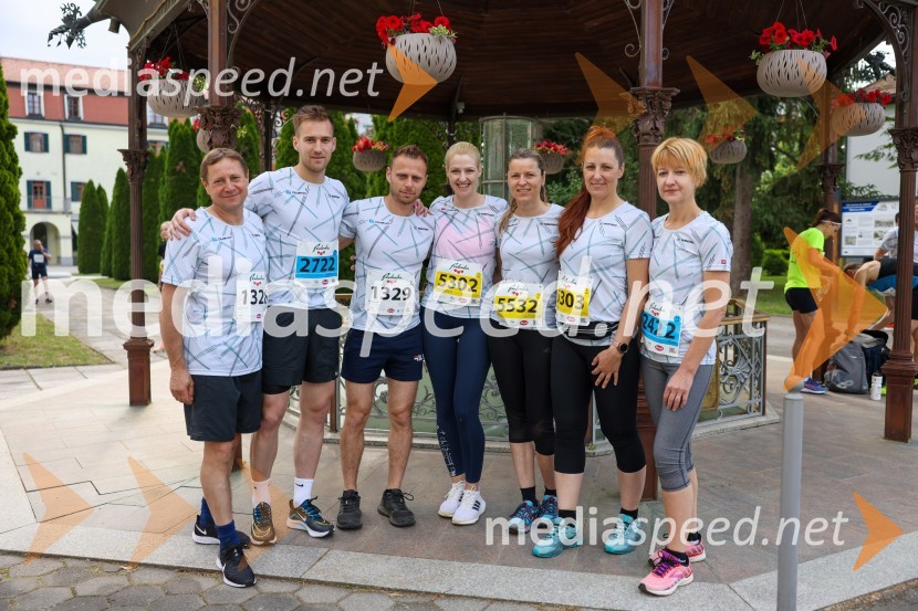  ... ;  Jernej Trstenjak;  Uroš Bencak;  Tjaša Makoter Frumen;  Mateja Filipič;  ... ;  Vesna Dokl40. Maraton treh src