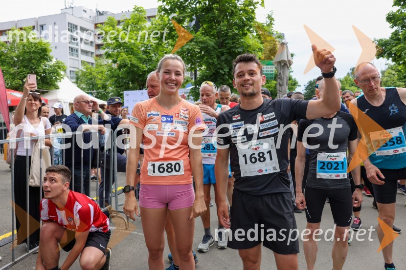 Anamarija Lampič, smučarska tekačica, Slovenija;  Miha Šimenc, smučarski tekač, Slovenija40. Maraton treh src