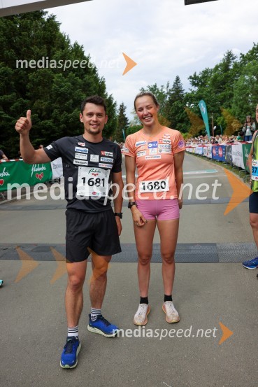  Miha Šimenc, smučarski tekač, Slovenija;  Anamarija Lampič, smučarska tekačica, Slovenija40. Maraton treh src