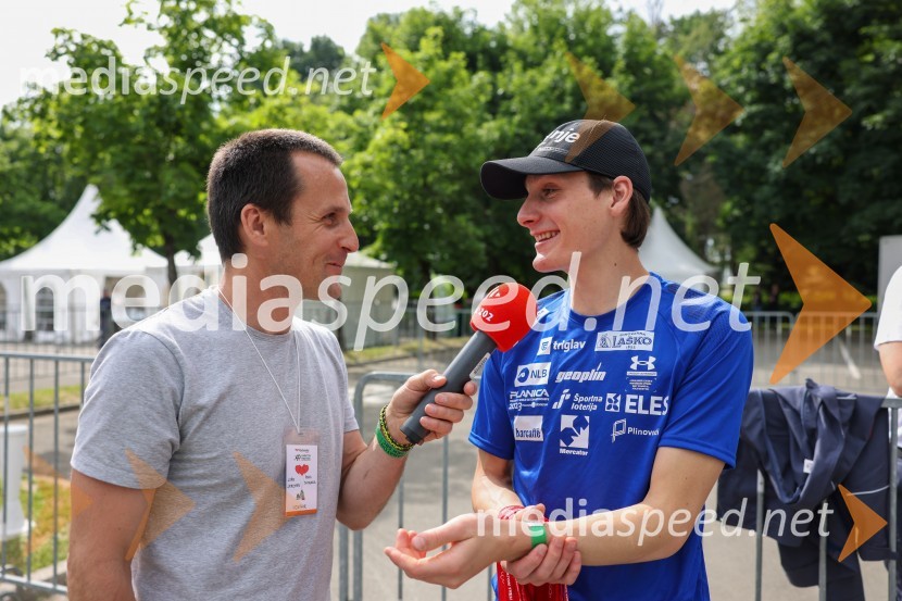  ... ;  Domen Prevc, smučarski skakalec40. Maraton treh src