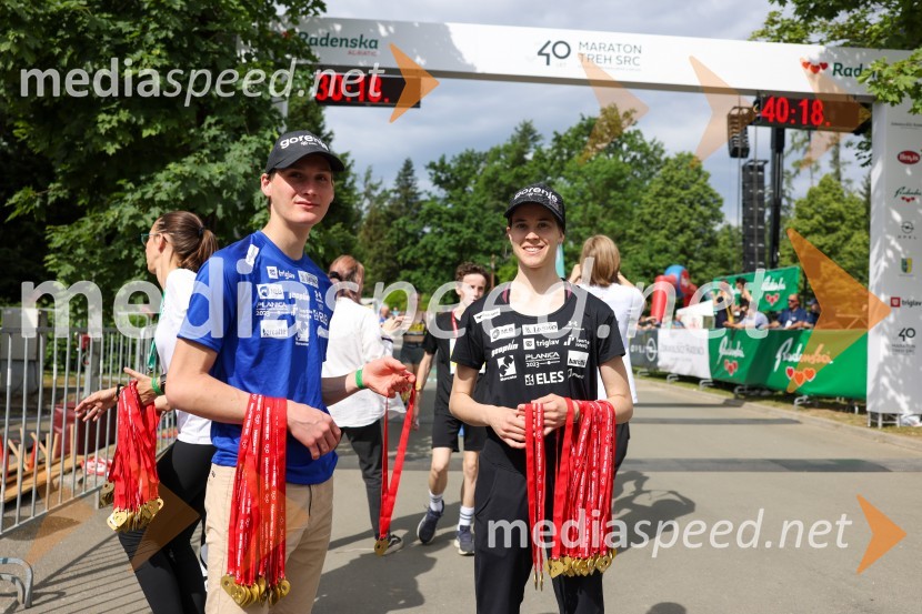  Domen Prevc, smučarski skakalec;  Urša Bogataj, smučarska skakalka40. Maraton treh src