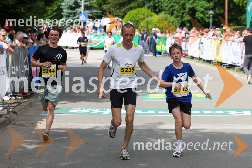  Jaka Slekovec;  Damjan Božič;  Gal Božič40. Maraton treh src