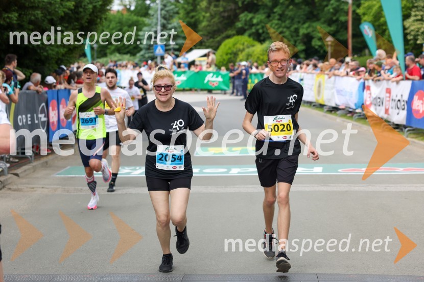  Darja Horvat;  Jan Horvat40. Maraton treh src