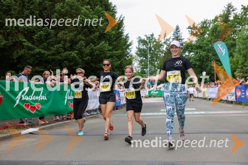  Bernarda Koren;  Tanja Gerlec;  Mila Gerlec;  Diana Ftičar40. Maraton treh src