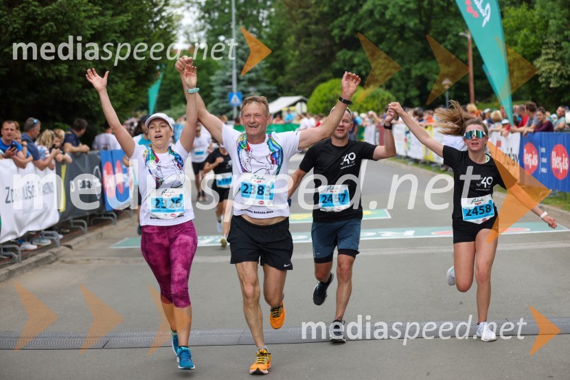  Sara Trstenjak;  Franc Trstenjak;  Tone Pekolj;  Zala Pekolj40. Maraton treh src