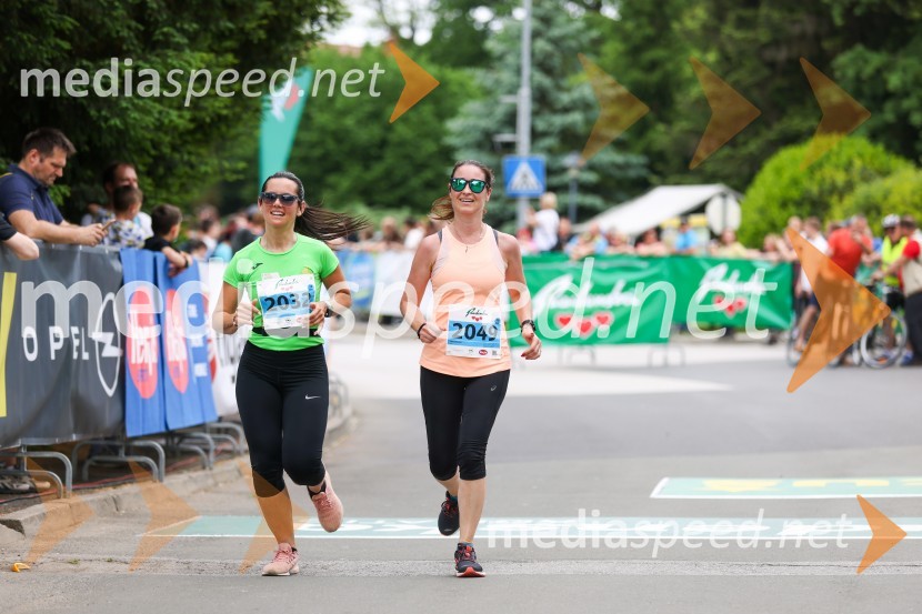  Katja Jerič, Mercator;  Anita Mohar40. Maraton treh src