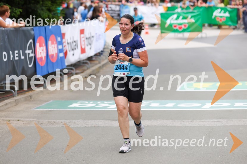  Medina Redžić40. Maraton treh src