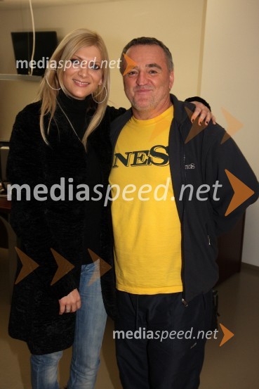 Manca Špik, pevka in Martin Strel, ultramaratonski plavalecRdeča preproga s Sebastianom, snemanje božično-novoletne oddaje