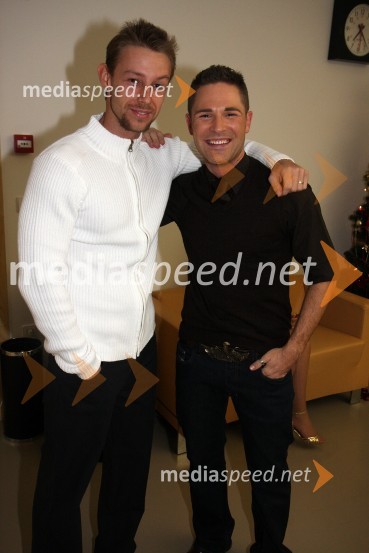 ... in Sebastian, pevec ter tv voditeljRdeča preproga s Sebastianom, snemanje božično-novoletne oddaje