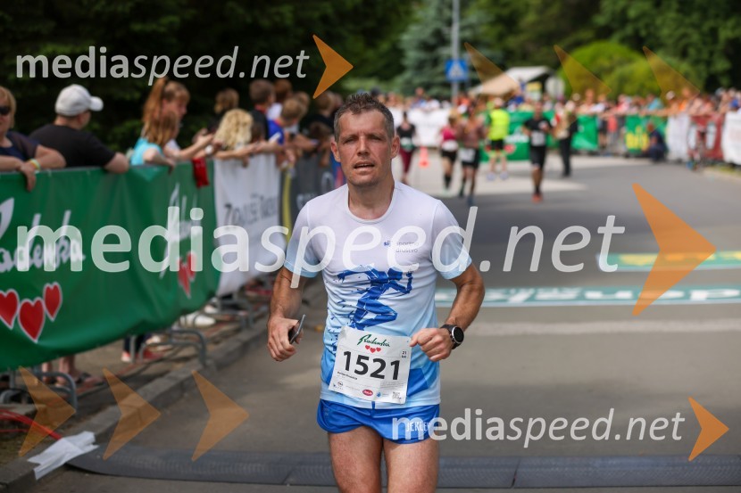  Boštjan Bradaškja, SIJ ACRONI40. Maraton treh src