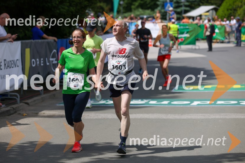  Simona Mencej Bedrač;  Leon Bedrač40. Maraton treh src