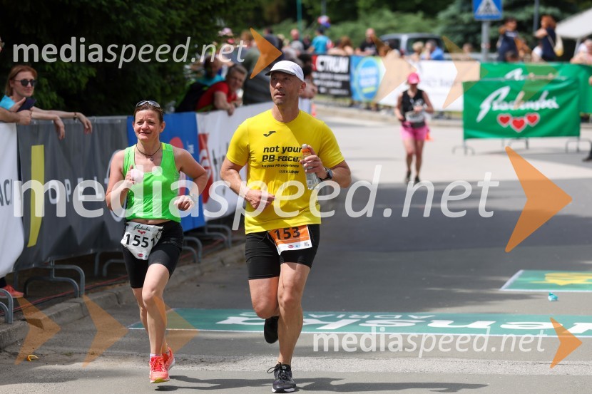  Tina Kralj, marketing, Beletrina;  Matjaž Štuklek40. Maraton treh src