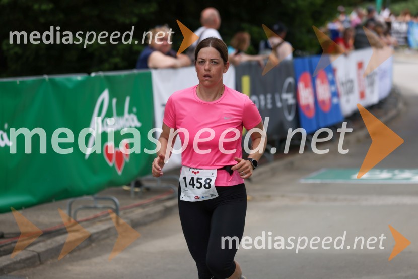  Iris Kračun40. Maraton treh src