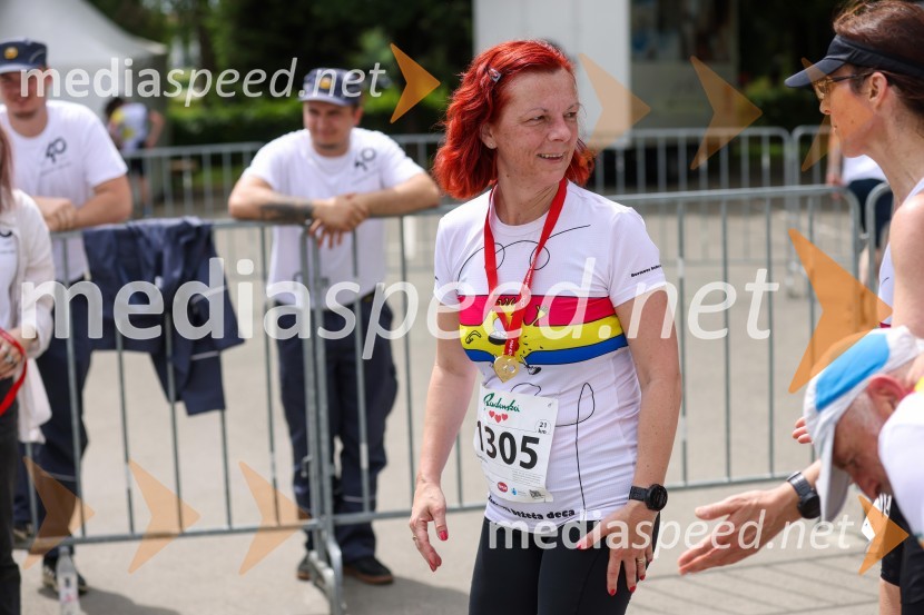  Klaudija Gider40. Maraton treh src