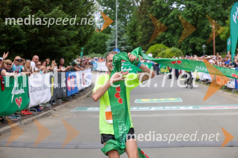  Janez Mulej, slovenski prvak v maratonu40. Maraton treh src