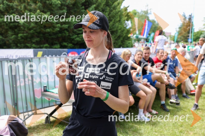  Urša Bogataj, smučarska skakalka40. Maraton treh src