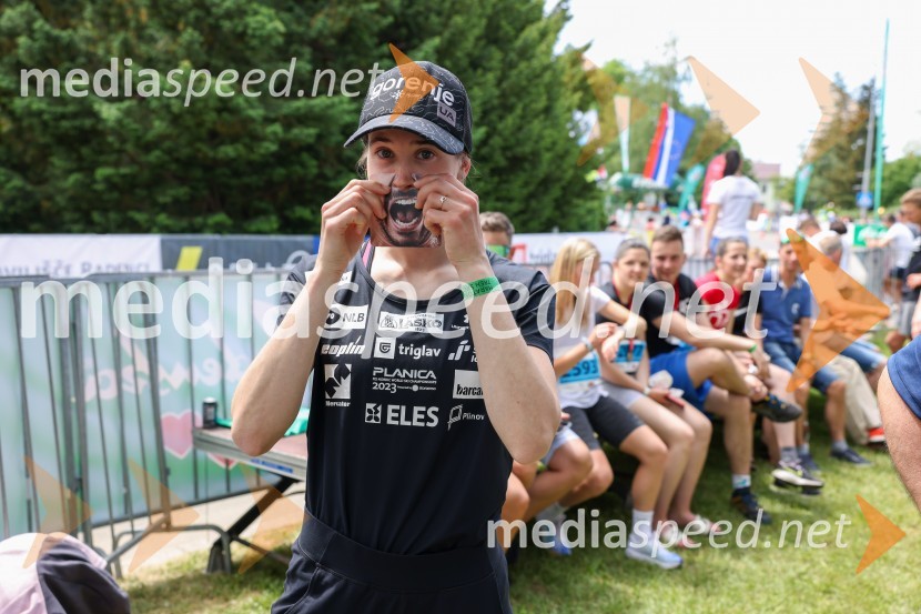  Urša Bogataj, smučarska skakalka40. Maraton treh src