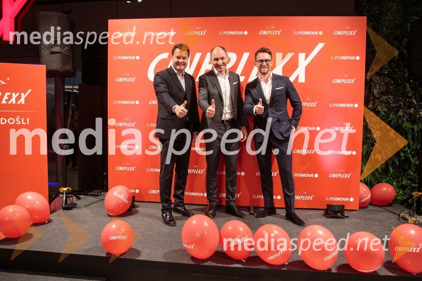 mag. Christof  Papousek, finančni direktor in sopartner družbe Cineplexx International;  Markus Pinggera, managment, Supernova Avstrija;  Lucas Langhammer, direktor podjetja Cineplexx v SlovenijiSvečana otvoritev Cineplexx - Ljubljana Rudnik