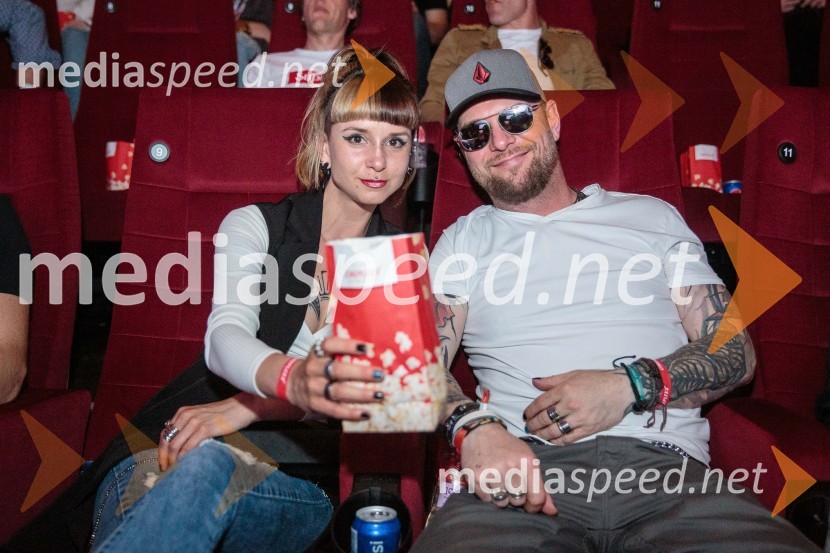  Cassie Kagen, frizerka;  Tomi Meglič, glasbenik, pevec skupine SiddhartaSvečana otvoritev Cineplexx - Ljubljana Rudnik