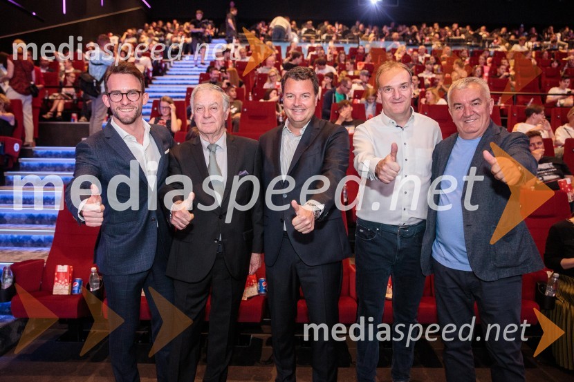  Lucas Langhammer, direktor podjetja Cineplexx v Sloveniji;  Enver Hadžiabdić , direktor družbe Cineplexx; mag. Christof  Papousek, finančni direktor in sopartner družbe Cineplexx International;  ... ;  ... Svečana otvoritev Cineplexx - Ljubljana Rudnik