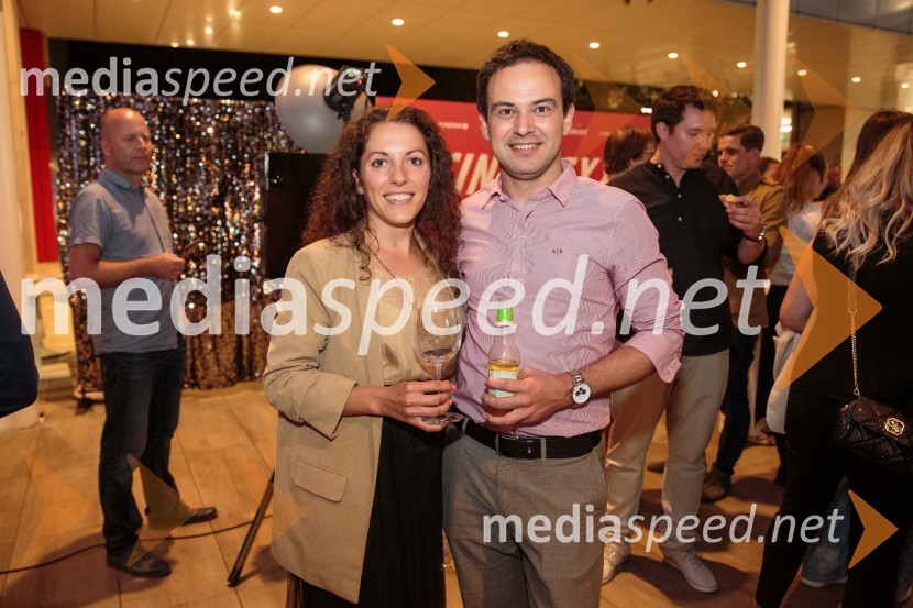  Teja Ucman;  Anej Ferko, ekipa tržnega komuniciranja, AMZSSvečana otvoritev Cineplexx - Ljubljana Rudnik