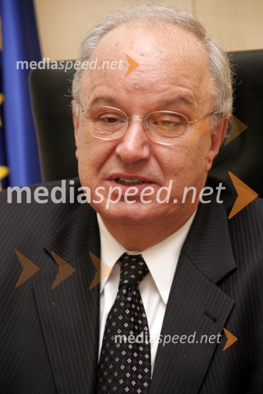 Dr. Andrej Bajuk, minister za financeDr. Andrej Bajuk, minister za finance