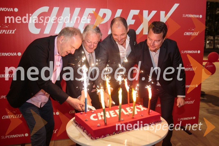  Christian Langhammer, CEO Cineplexx International;  Enver Hadžiabdić , direktor družbe Cineplexx;  Markus Pinggera, managment, Supernova Avstrija; mag. Christof  Papousek, finančni direktor in sopartner družbe Cineplexx InternationalSvečana otvoritev Cineplexx - Ljubljana Rudnik