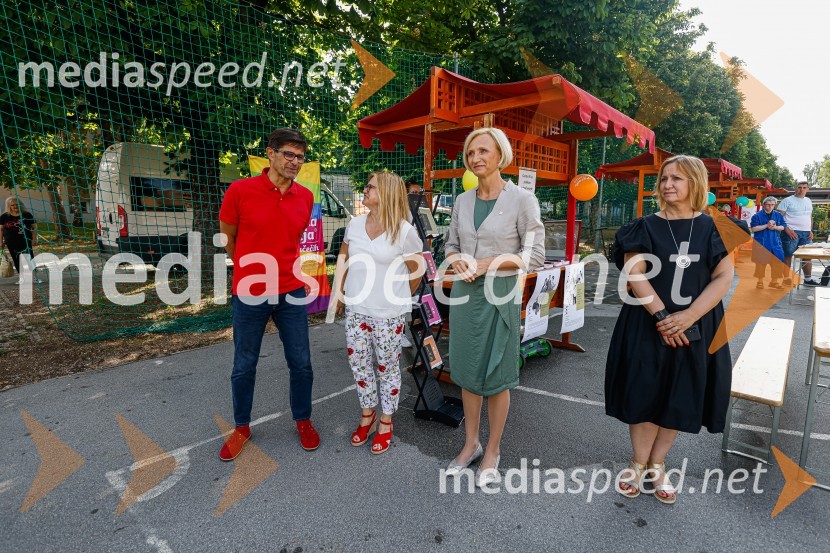  Matjaž Rakovec, župan Mestne občine Kranj;  Mateja Pečar, Andragoški center Slovenije;  Mateja Šmid, direktorica Ljudske univerze Kranj;  ... Parada učenja Ljudske univerze Kranj 2022