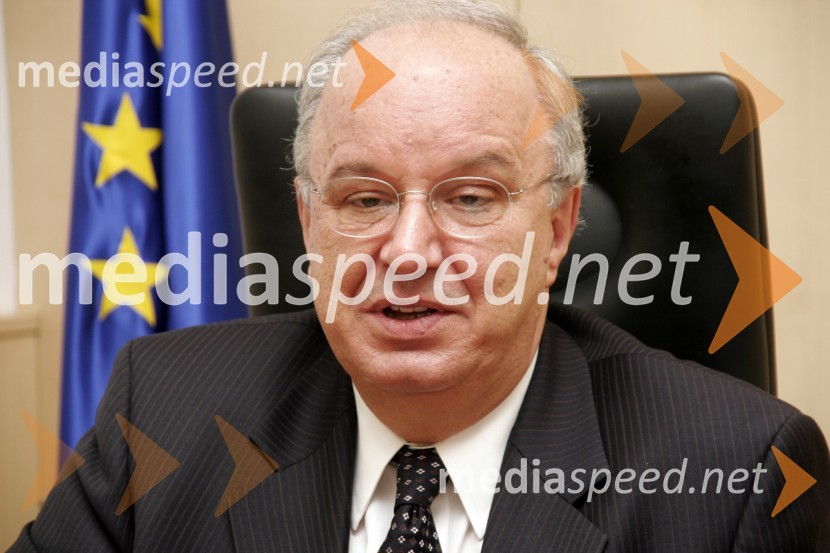 Dr. Andrej Bajuk, minister za financeDr. Andrej Bajuk, minister za finance