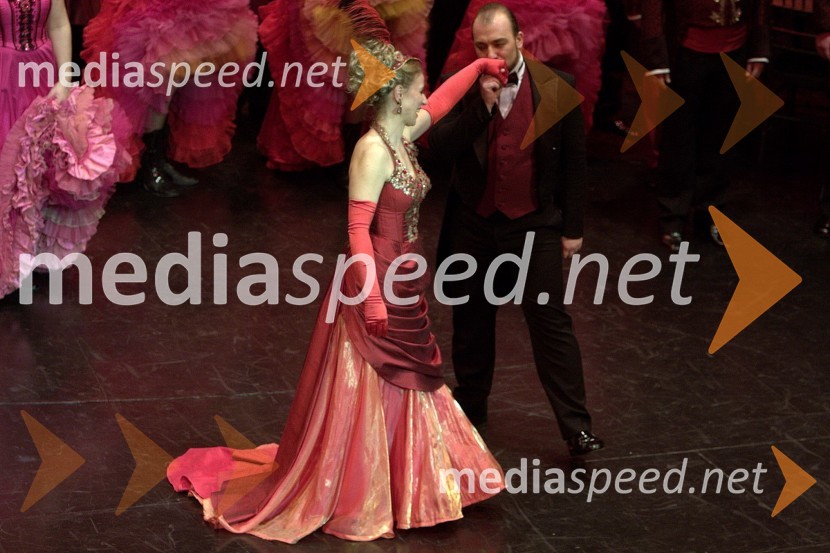 Martina Zadro in Jože Vidic, operna pevcaVesela vdova, premiera operete