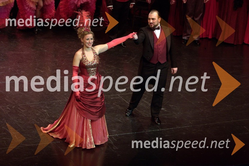 Martina Zadro in Jože Vidic, operna pevcaVesela vdova, premiera operete