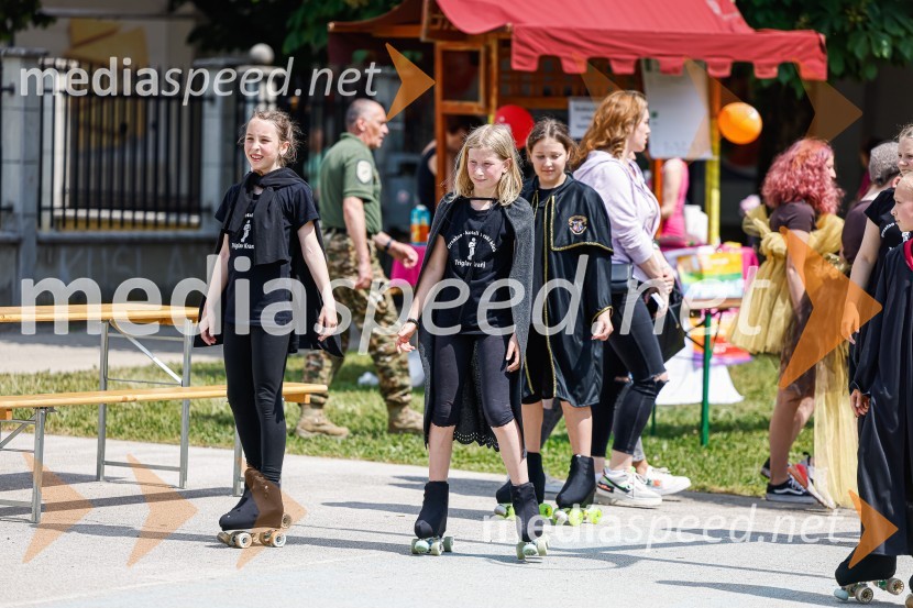 Drsalno kotalkarski klub Triglav KranjParada učenja Ljudske univerze Kranj 2022