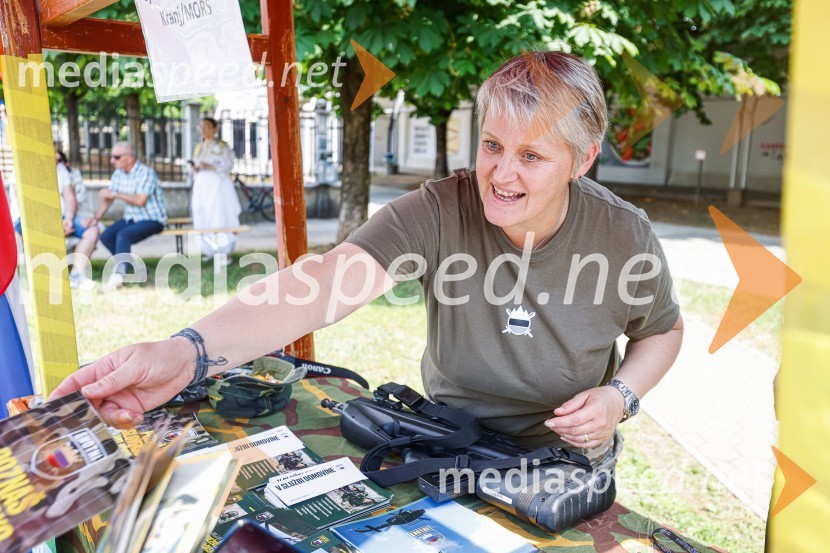 Uprava za obrambo KranjParada učenja Ljudske univerze Kranj 2022