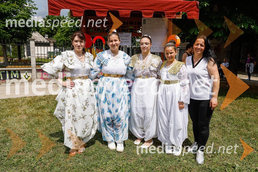 Društvo rojakov iz Plava in Gusinja IzvorParada učenja Ljudske univerze Kranj 2022