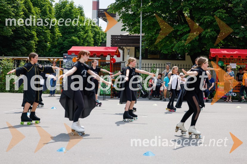 Drsalno kotalkarski klub Triglav KranjParada učenja Ljudske univerze Kranj 2022