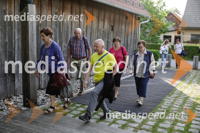 ISKRIVO V ŽIVO - Miha Šalehar v pogovoru z Natašo Štefe