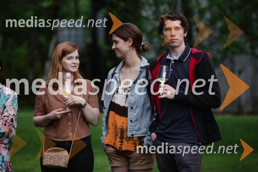 ISKRIVO V ŽIVO - Miha Šalehar v pogovoru z Natašo Štefe