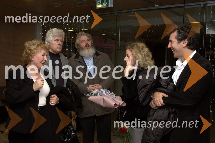 ..., Janez Vajevec, Andrej Vajevec, ... in Zvonko Novosel, operni pevec in soprog Martine ZadroVesela vdova, premiera operete