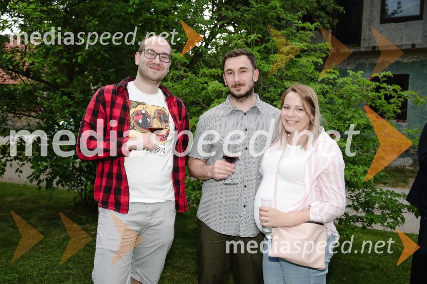 ISKRIVO V ŽIVO - Miha Šalehar v pogovoru z Natašo Štefe