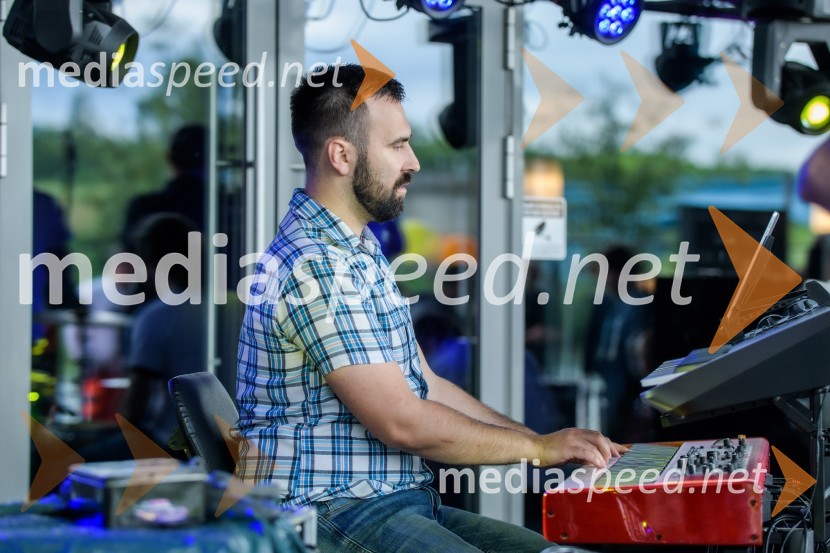  Aleksander Živko, GroovocadoMaribox, 5. rojstni dan