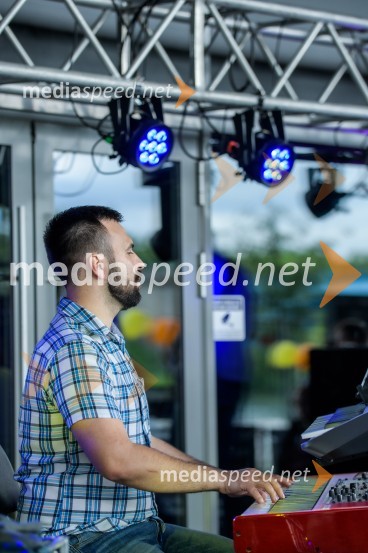  Aleksander Živko, GroovocadoMaribox, 5. rojstni dan