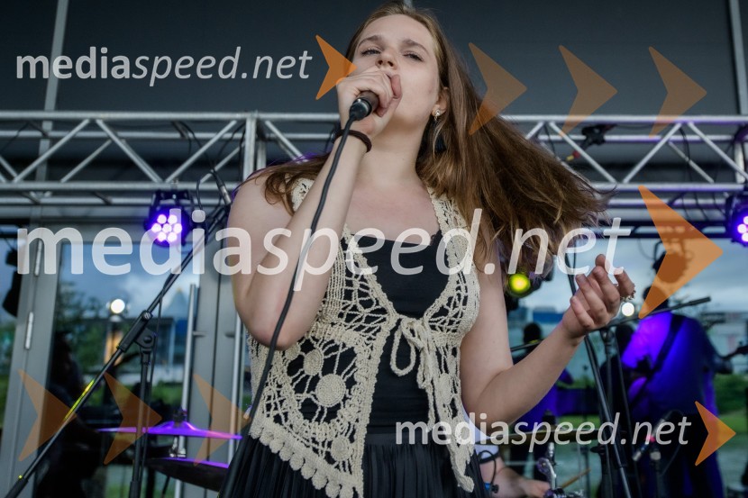  Klara Klasinc, pevka, Groovocada Maribox, 5. rojstni dan