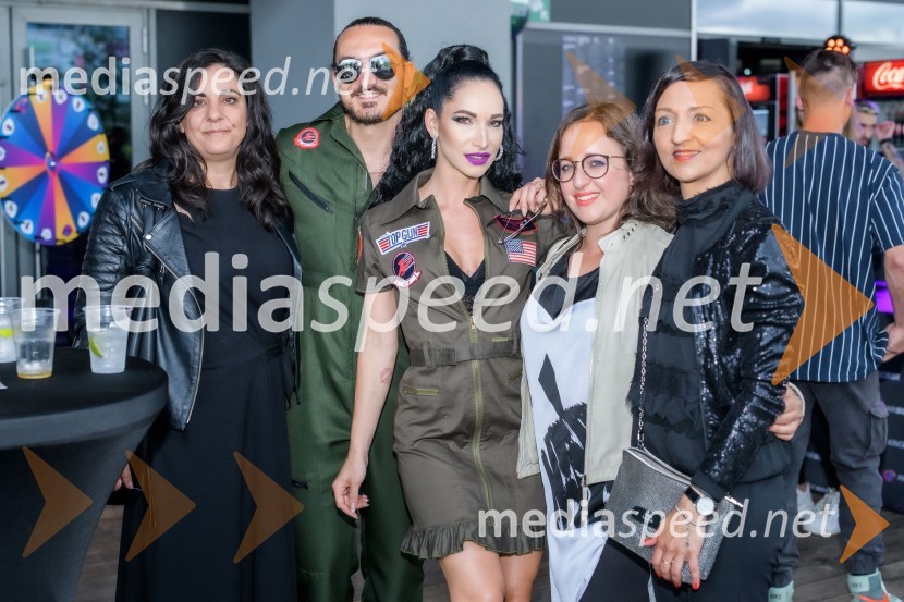  Andreja  Kutin Lednik, novinarka;  ... ;  Tina Dukič, osebna trenerka;  Jana Juvan, novinarka, Večer;  Jagoda Đorđević, Pepermint PRMaribox, 5. rojstni dan