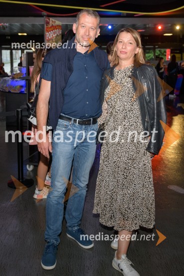  Jernej Vaupotič, športni pilot;  Nataša Sevčnikar, nagrajena filmska maskerkaMaribox, 5. rojstni dan